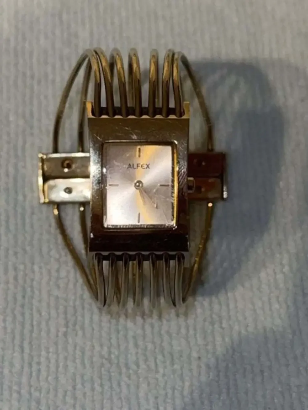 Alfex Design Emilie Vuilleumier Mod. Dep. 5580 Gold Tone Bangle Watch